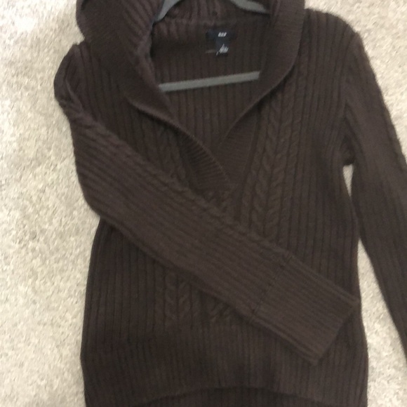 BOGO HALF OFF Brown Gap sweater - Picture 7 of 7